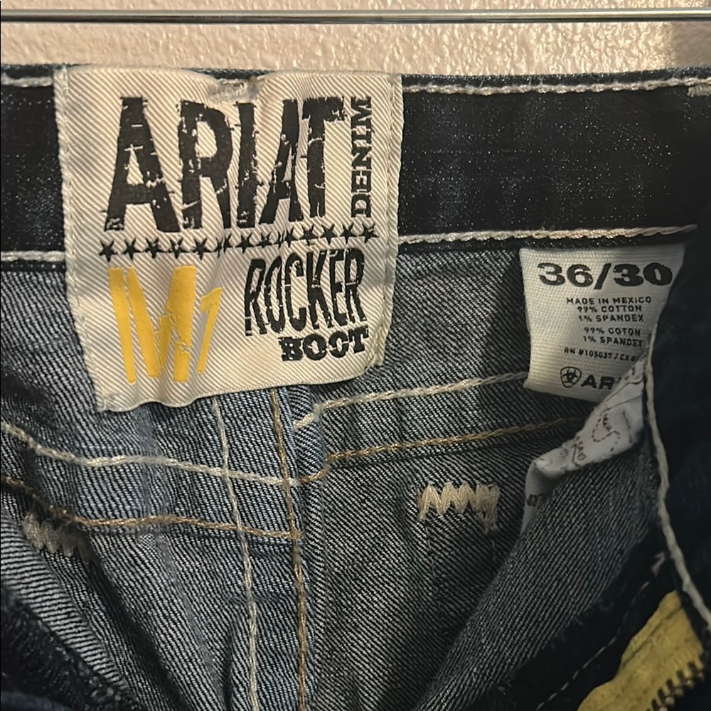 Ariat Rocker Boot Denim Jeans - Picture 2 of 5